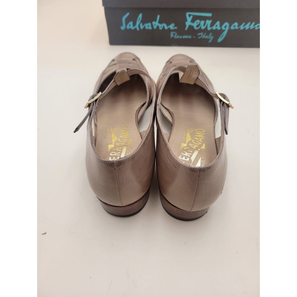 Salvatore Ferragamo Gadda Strappy heels Tan women's Sz 7 AAA VTG - Picture 8 of 10